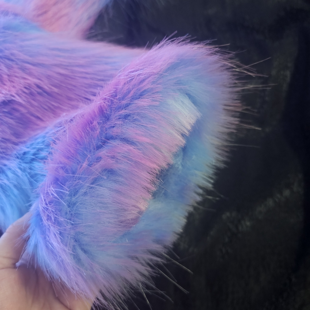 CLASSIC COTTON CANDY BEAR FAUX FUR COAT - Picture 6 of 9